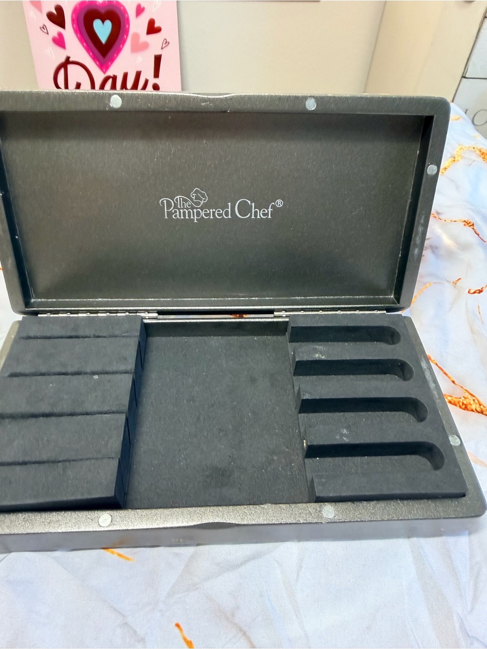 Powered chef knife box empty